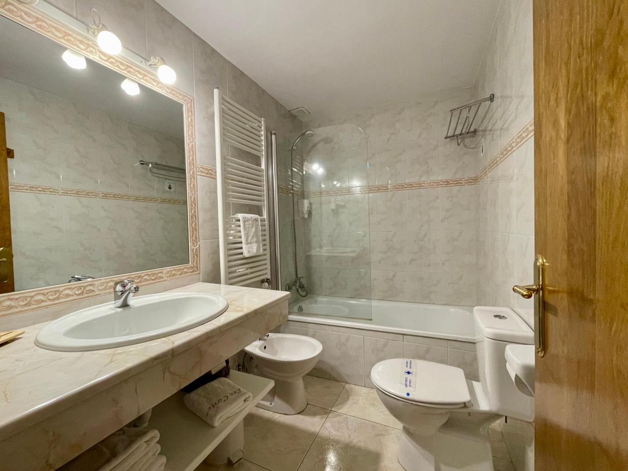 Aparthotel Les Corts Λίβια Εξωτερικό φωτογραφία